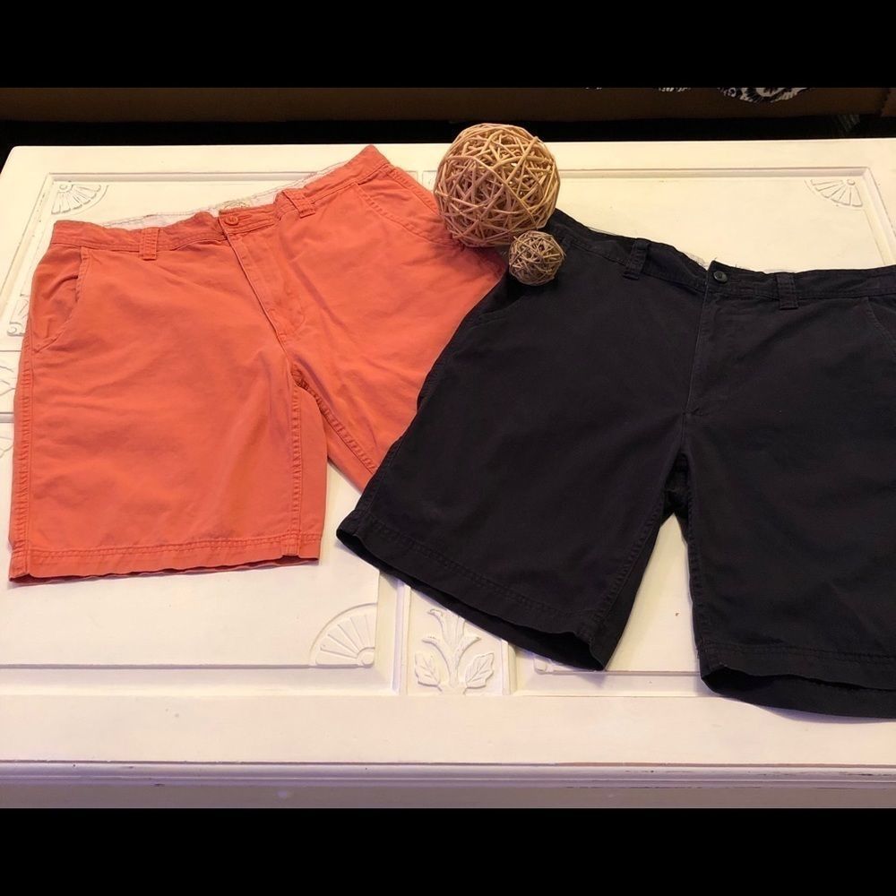 Men’s St. John’s Bay Shorts sz36 Coral Navy 2 Pr